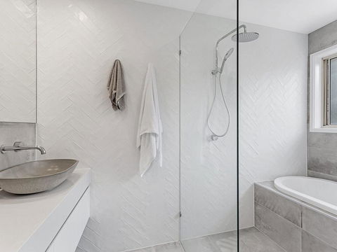 Wirragulla, 10 Marty Avenue - Stylish Modern House With Ducted Air Con & WIFI - Port Augusta Accommodation 0