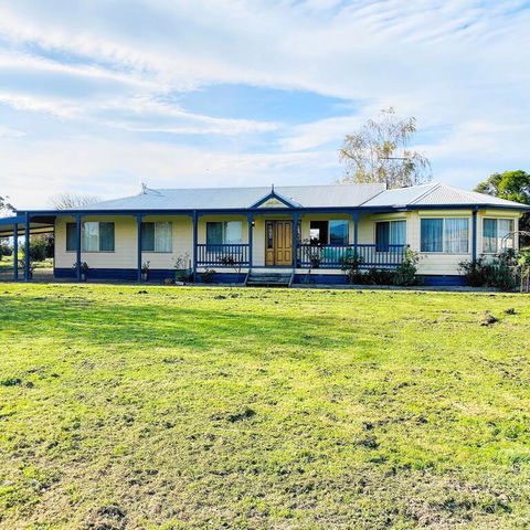 Yarragon 4 Bedroom House In Gippsland - Port Augusta Accommodation 3