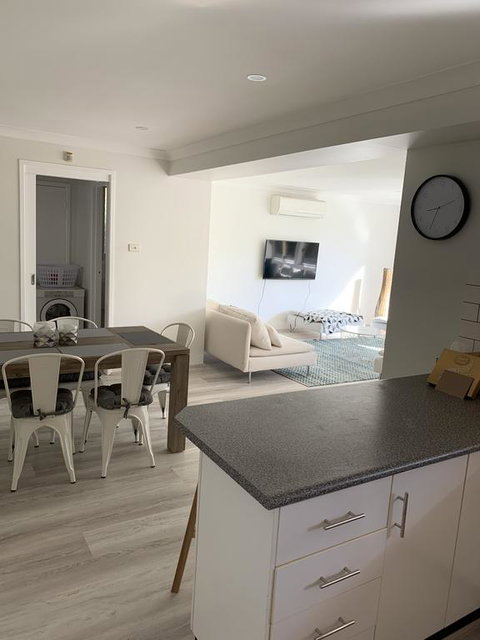 York Cosy Stays - Port Augusta Accommodation 1