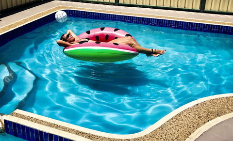 ZED MOTELS Tropical Gateway - Port Augusta Accommodation 1