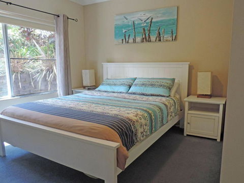 Adriana 3 Unit With A Backyard - Port Augusta Accommodation 1