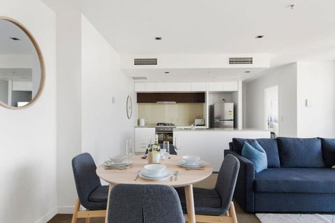 A 2BR Apt With Amazing Harbor Views FREE Parking - Port Augusta Accommodation 3