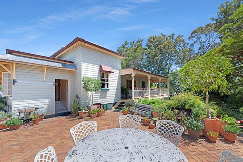 A Charming Queenslander - Port Augusta Accommodation 2
