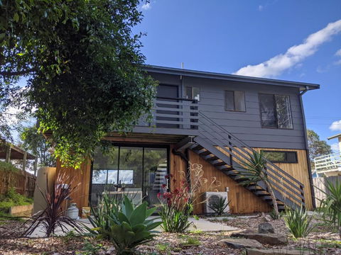A Home Away From Home - Port Augusta Accommodation 0