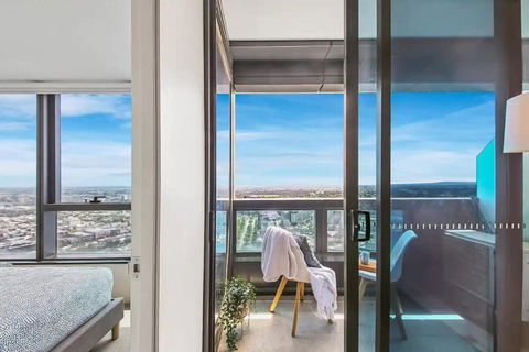 A Stylish & Modern 2BR Apartment Fantastic Views - Port Augusta Accommodation 3
