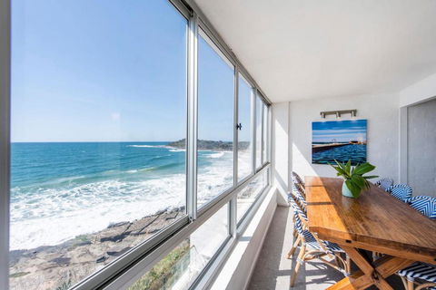 Absolute Oceanfront Yamba - Oceanstays - Port Augusta Accommodation 3