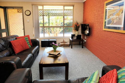 Acacia - Port Augusta Accommodation 2
