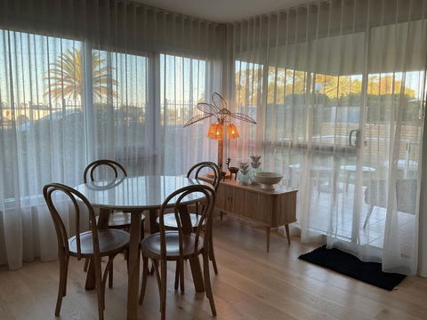Alex Beachfront Views - Port Augusta Accommodation 4