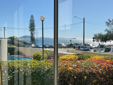 Alex Beachfront Views - Port Augusta Accommodation 0