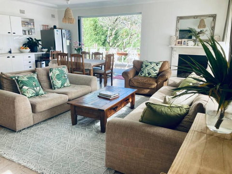 Alkira House Freshwater Beach 5 Mins To Manly - Port Augusta Accommodation 0