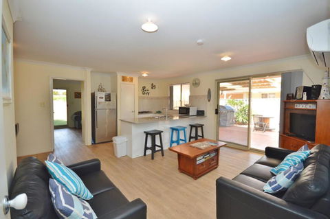 Allure - Kalbarri WA - Port Augusta Accommodation 3