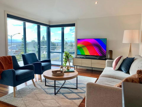 Amazing Beachfront & City Views 2 Bed 2 Bathroom - Port Augusta Accommodation 0