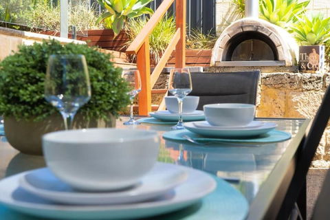 Amazing Outdoor Living With Pizza Oven - Port Augusta Accommodation 0