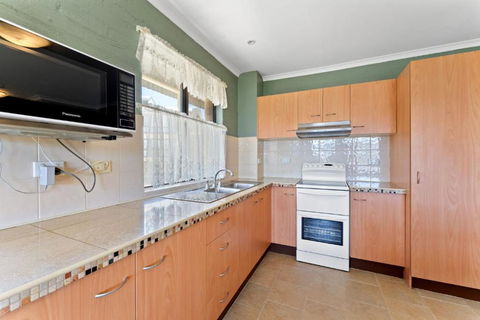 Alpine Mountain View 18 - 4BR L Mountain Views L Swimming Pool L Air-Con L WiFi - Port Augusta Accommodation 3
