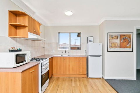 Apartment 12 - Port Augusta Accommodation 0