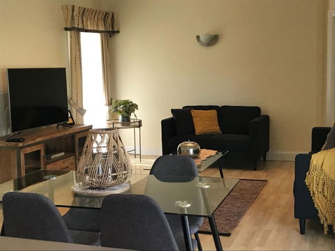 Apartment 144 Mount Gambier - Port Augusta Accommodation 0