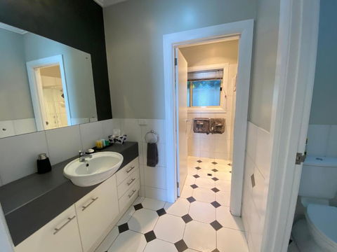 Apartment 144 Mount Gambier - Port Augusta Accommodation 4