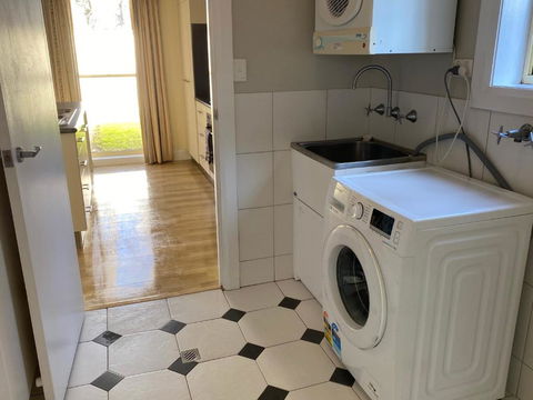 Apartment 144 Mount Gambier - Port Augusta Accommodation 1