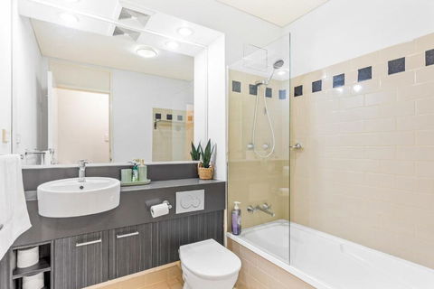 Apartment With City Views In East Perth - Port Augusta Accommodation 1