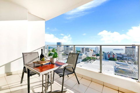 Arafura Adventure - CBD Suite With Sprawling Views - Port Augusta Accommodation 0