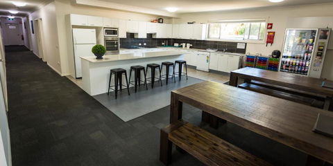 Aspire Newcastle - Port Augusta Accommodation 4