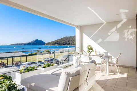 Aura 3 Spectacular Beachside Views - Port Augusta Accommodation 0