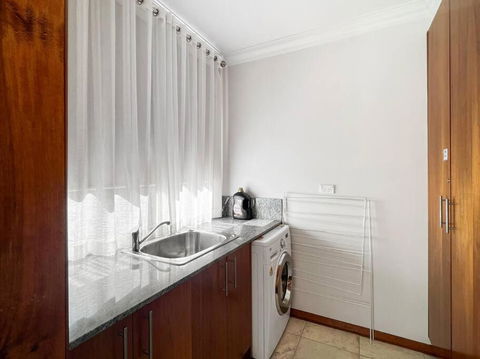 Aurora Cottages - Six Seasons - Port Augusta Accommodation 4