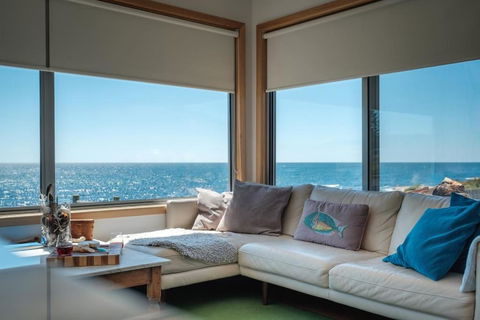 Awesome Beach House Bicheno - Port Augusta Accommodation 1