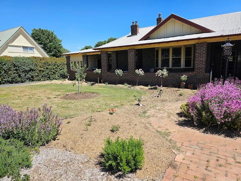 Barbour House - Port Augusta Accommodation 3
