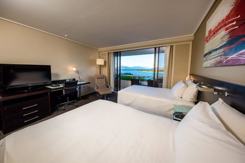 Hilton Cairns - Port Augusta Accommodation 6