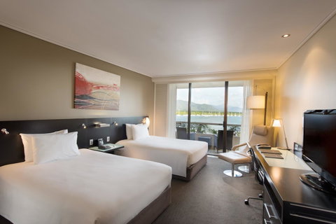 Hilton Cairns - Port Augusta Accommodation 1