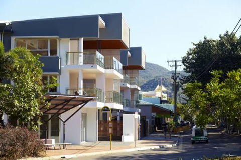 Maggies Beachfront Apartment 13 - Port Augusta Accommodation 1