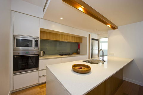 Maggies Beachfront Apartment 13 - Port Augusta Accommodation 5