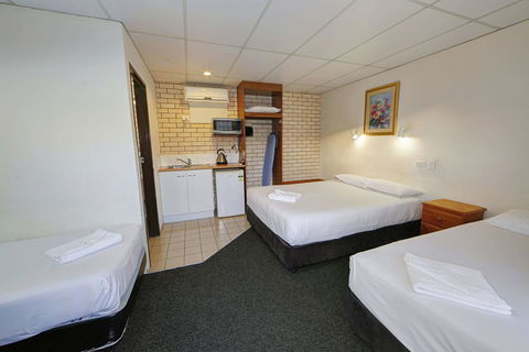 Chalet Motor Inn - Port Augusta Accommodation 17