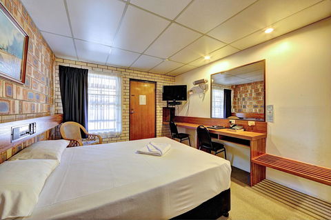 Chalet Motor Inn - Port Augusta Accommodation 15