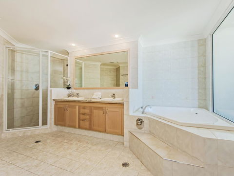 Oceana On Broadbeach - Port Augusta Accommodation 2