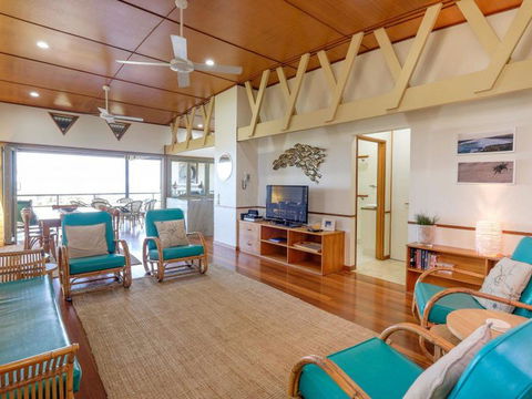 Claytons 1 By Discover Stradbroke - Port Augusta Accommodation 3