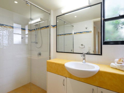 Mooloomba Five - Port Augusta Accommodation 2