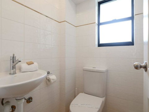 Mooloomba Five - Port Augusta Accommodation 1