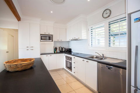 Seychelles Up - Port Augusta Accommodation 12