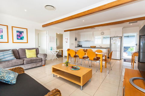 Seychelles Up - Port Augusta Accommodation 15