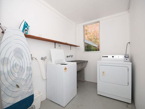 'Beachside' Shoal Bay, Unit 6 - Port Augusta Accommodation 3