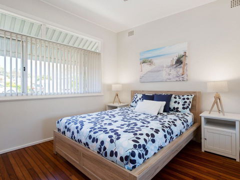 'Shoalz', 28 Rigney Street - Renovated Pet Friendly Cottage & Boat Parking - Port Augusta Accommodation 1