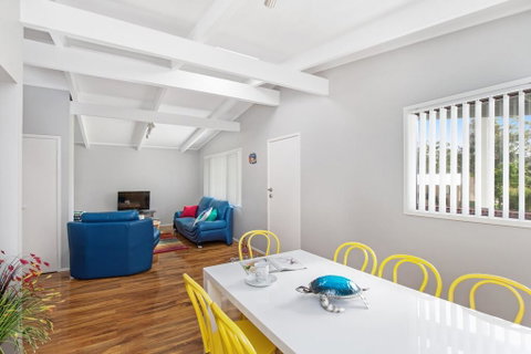 'White Sands', Mollymook - Port Augusta Accommodation 2