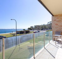 1 'Little Hut' 20 Kurrawa Close - Spectacular Water Views NBN  Air Conditioned - Port Augusta Accommodation