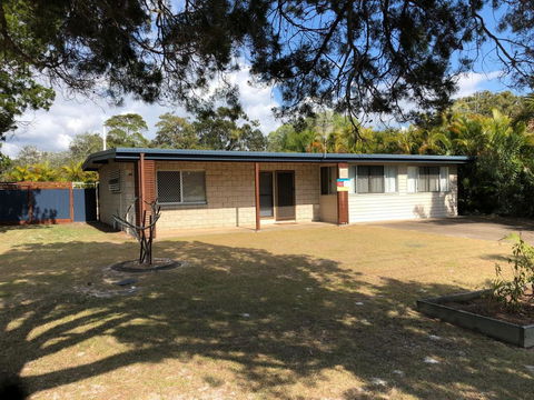 10 Cypress Avenue - Rainbow Beach, Fantastic Beach Location - Port Augusta Accommodation 2
