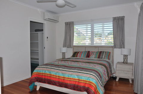10 Double Island Drive - Modern Family Home, Centrally Located, Swimming Pool & Outdoor Area - Port Augusta Accommodation 1