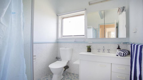 103 Bannister Head Rd - Beaming Bannister Retreat - Port Augusta Accommodation 2