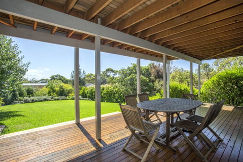 11 Riley St - Stylishly Modern - Port Augusta Accommodation 3