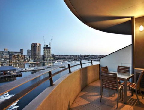 1201P Docklands 2Bed 1bath Water View - Port Augusta Accommodation 1